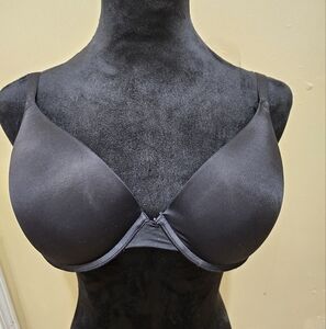 Victoria’s Secret PINK Wear Everywhere PushUp Bra 38C